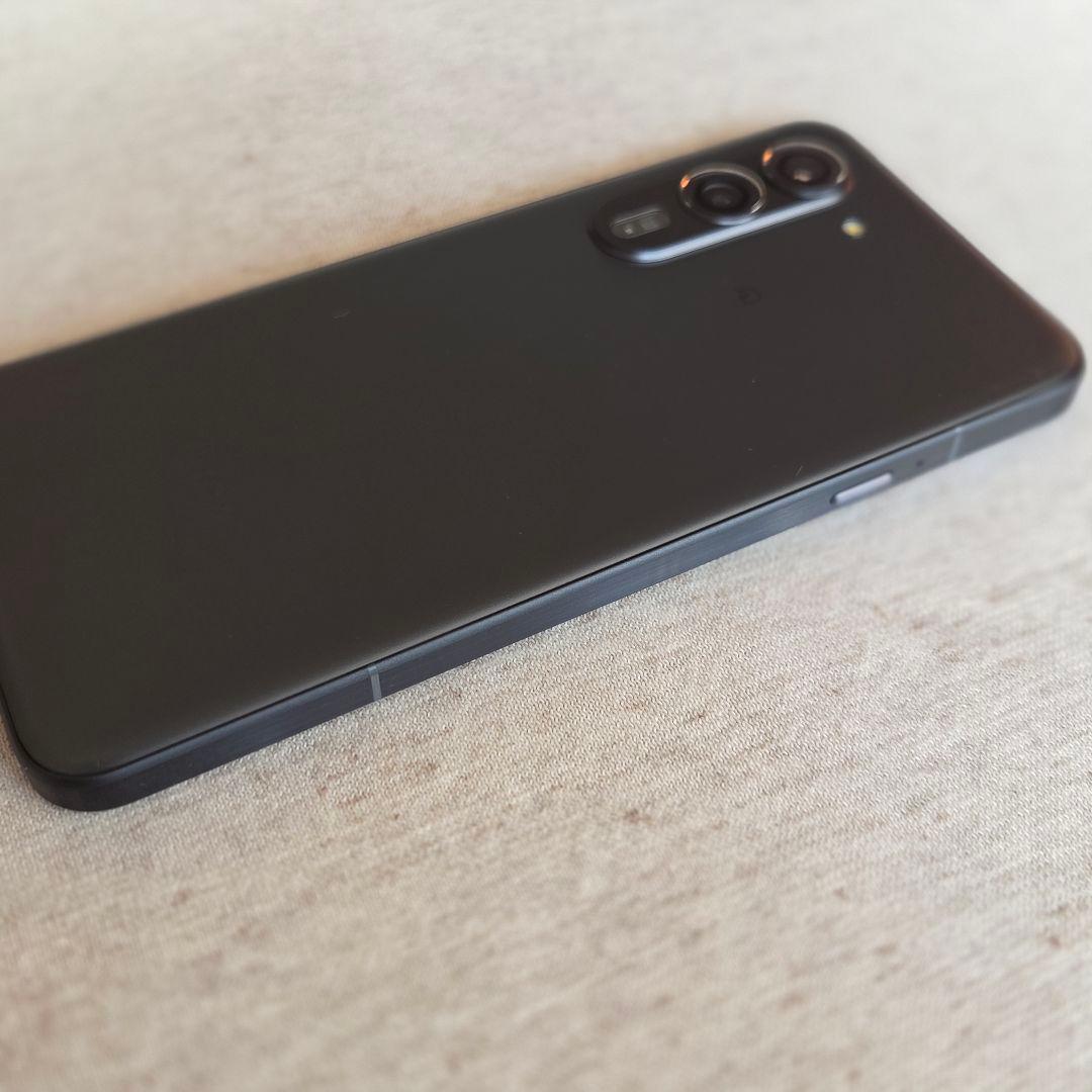 arrows Alpha ブラック 本体 充電器付き