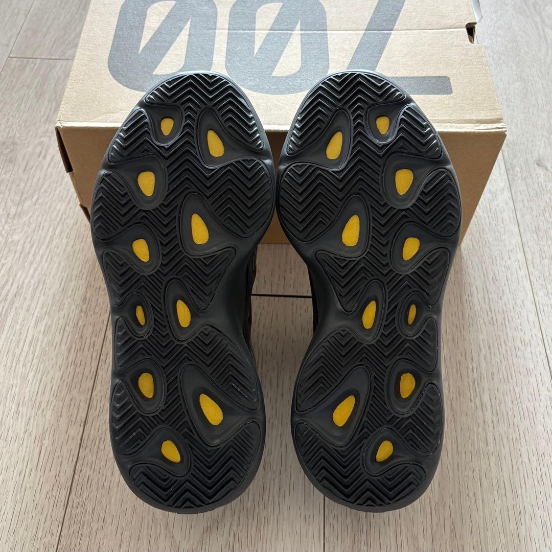 1日限定値下げ‼️ adidas yeezyスニーカー　28.0cm