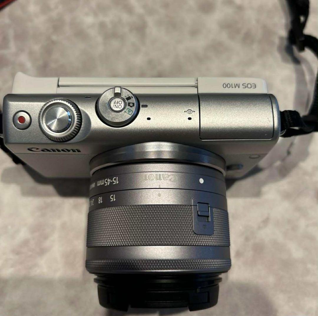 Canon EOS M100 レンズキット15-45mm IS STM ホワイト