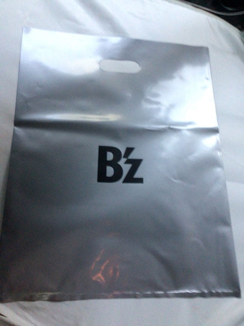 r*d様 B'z サイン色紙 2025 FYOP 東京ドーム12月6日分 - メルカリ