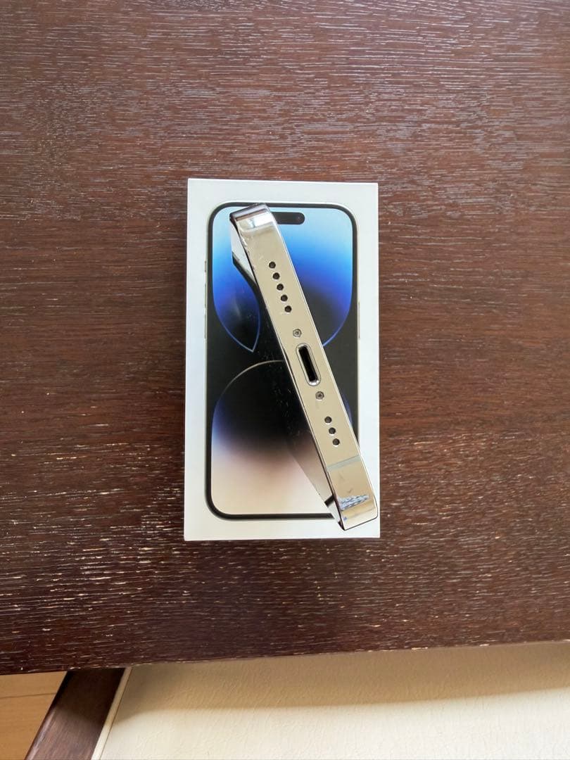 【最終値引き！】Apple iPhone 14 Pro 【箱，充電ケーブル付】