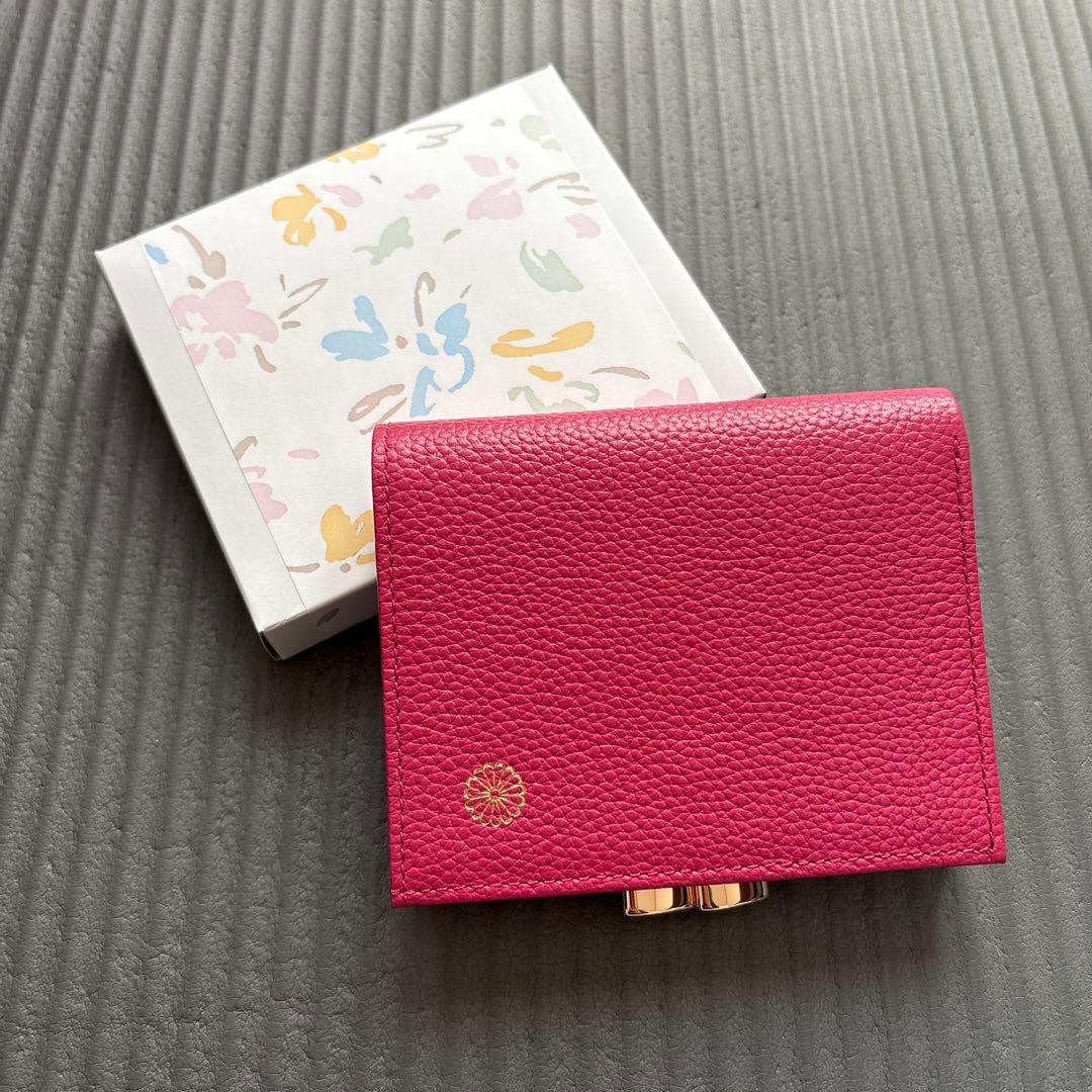 新品】皇居財布 がま口 二つ折り財布 フレンチローズ ピンク - メルカリ