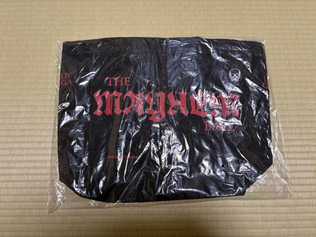 LADY GAGA THE MAYHEM BALL トートバッグ ブラック - メルカリ