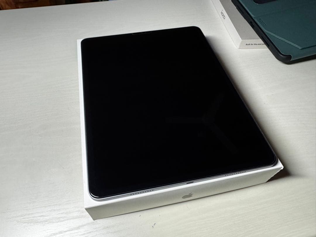 iPad Pro 12.9インチ 第6世代 1TB Wi-Fi