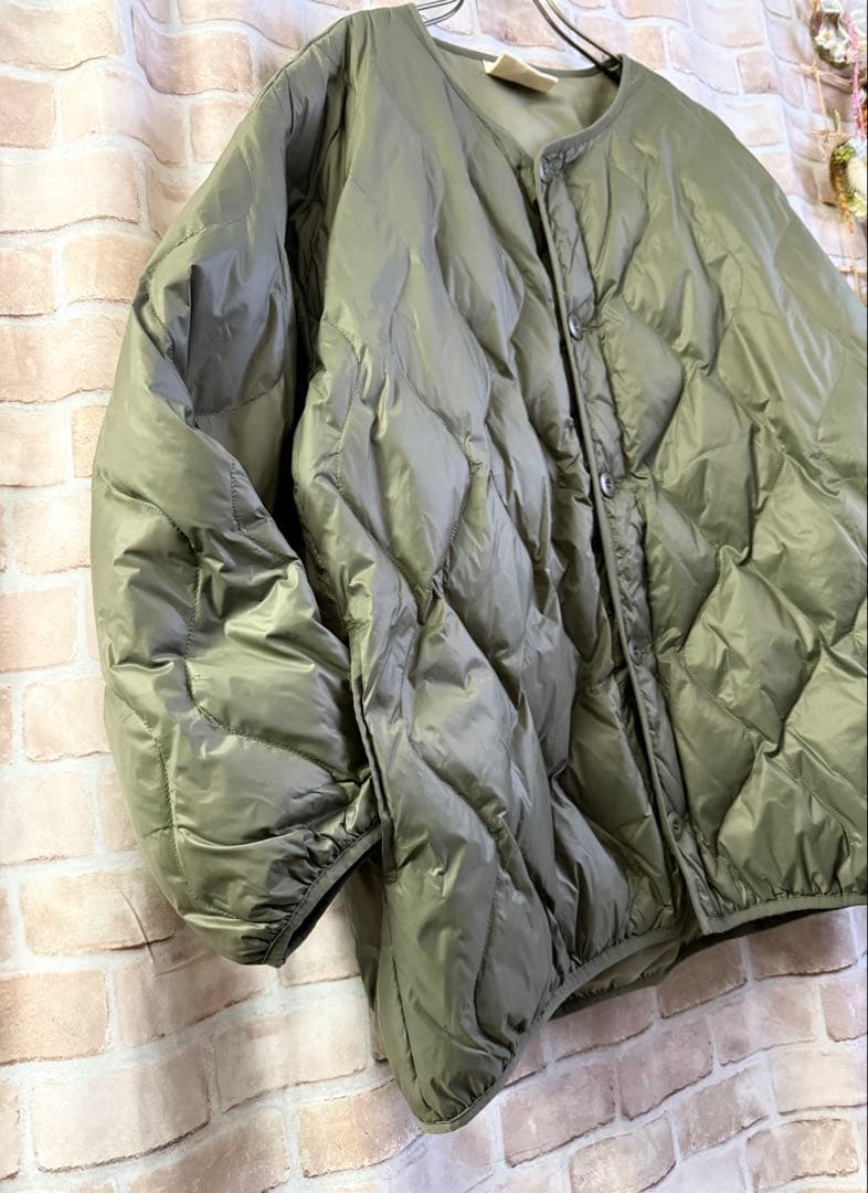 ドラッグストアーズ☆ダウンノーカラーキルティングコート☆カーキ