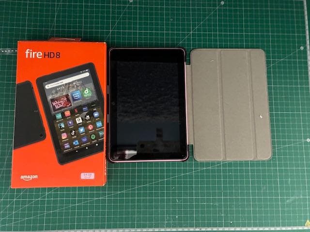 AmazonのFire HD 8タブレット12世代 元箱付き + カバー Amazon Fire HD 8 Tablet Cover