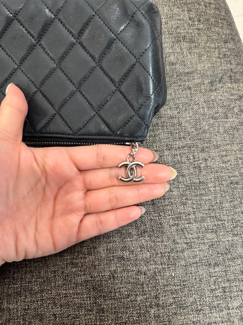 CHANEL ブラック キルティング ポーチの通販はau PAY マーケット