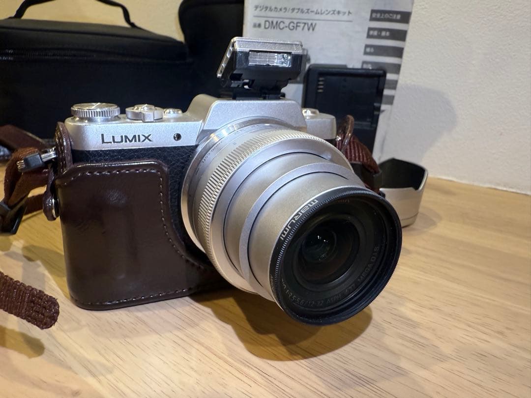 LUMIX dmc-gf7w Panasonic ミラーレス 写真Wi-Fi送信