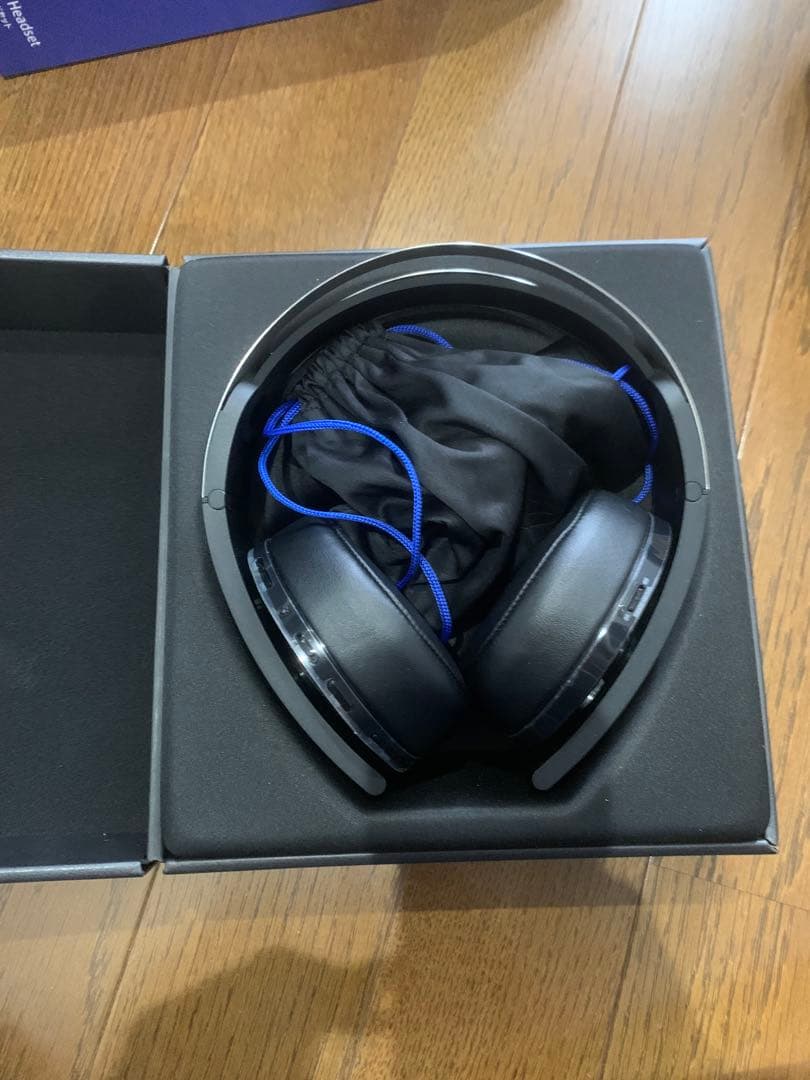 PlayStation プレミアムワイヤレスサラウンドヘッドセット - メルカリ