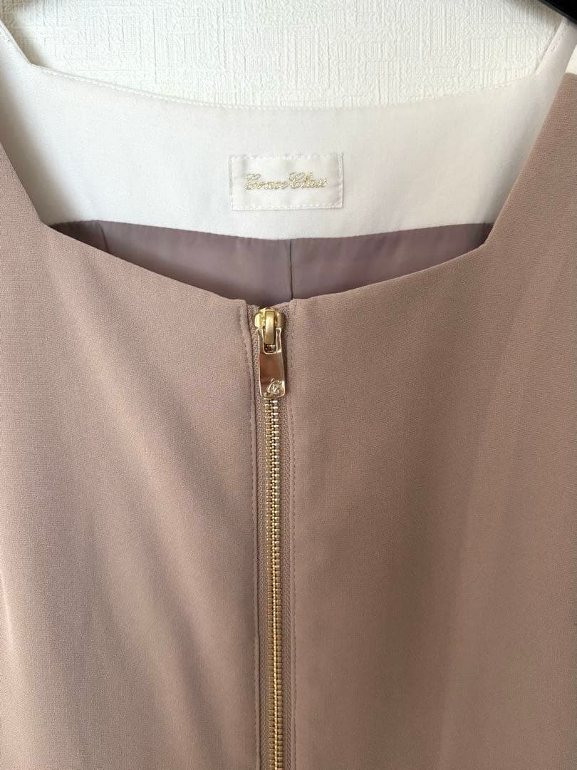 グレースコンチネンタル ラインバイカラードレス ベージュ 36 - メルカリ