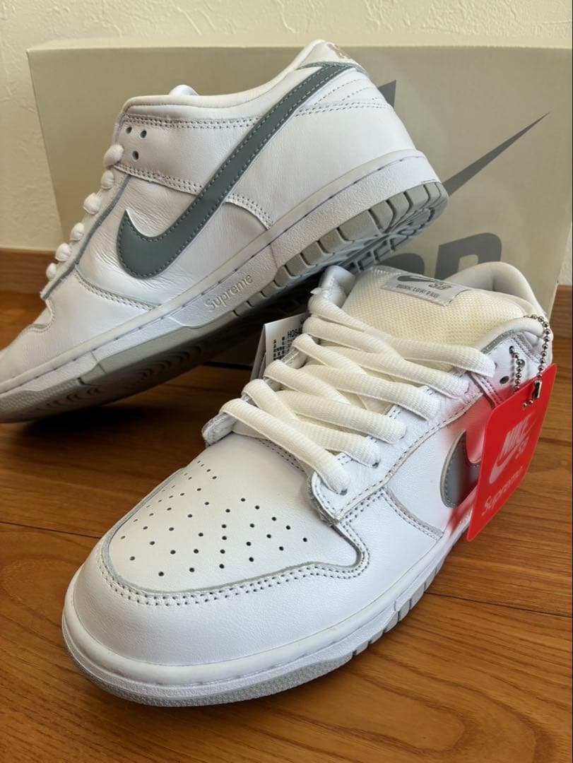 Nike SB Dunk Low ホワイト/グレー 94 - メルカリ
