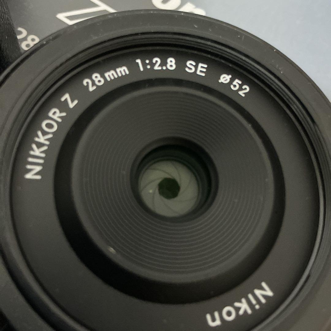 Nikon Z fc ミラーレスカメラ 28mmレンズ付き
