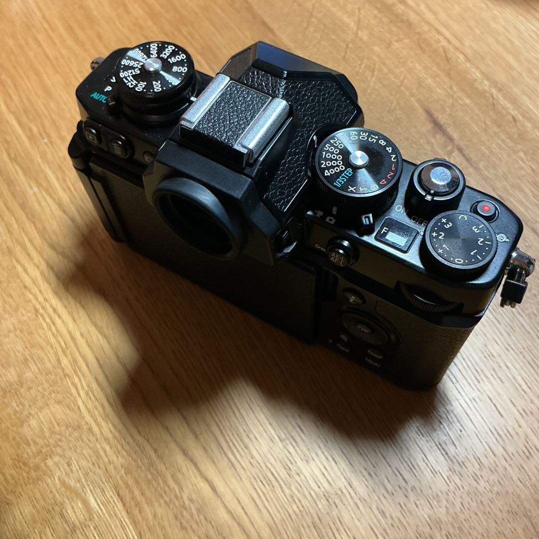 Nikon Z fc ミラーレスカメラ 28mmレンズ付き