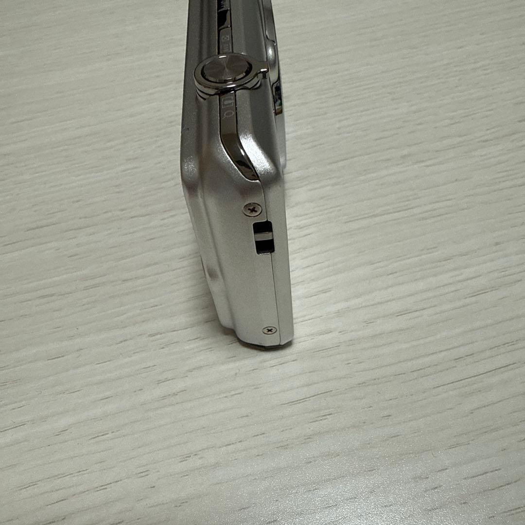 CASIO EXILIM EX-Z900 美品　シルバー　デジカメ