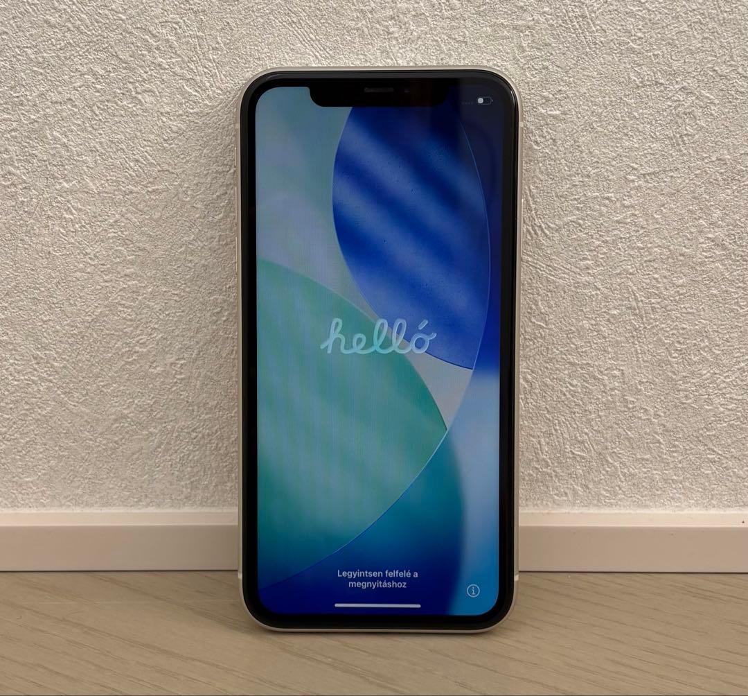 【本体のみ】《側面キズ＆画面やけ有》iPhone11 128GB ホワイト