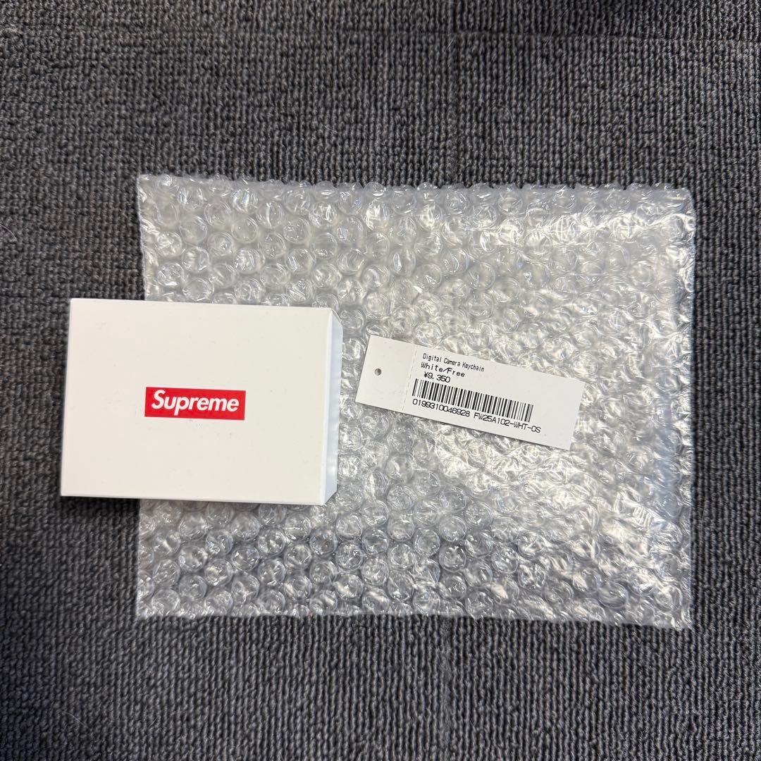 ✨新品✨ Supreme Digital Camera Keychain