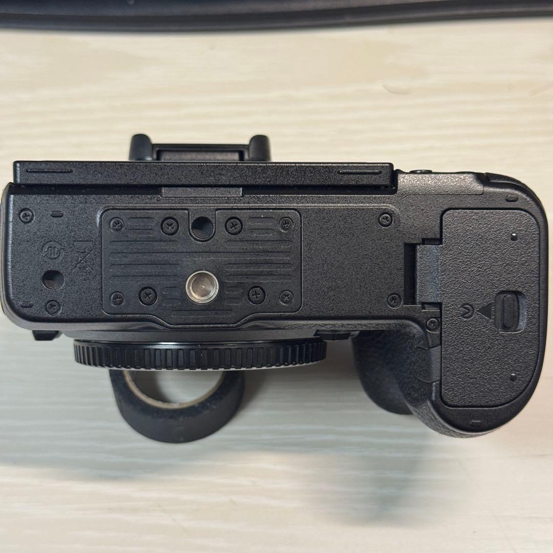 【値下:美品】Nikon Z 5 ミラーレス一眼カメラ(ショット数5,083枚)