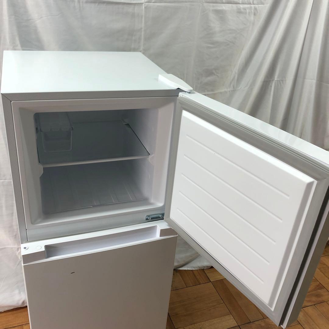 【極美品】コンフィー　ノンフロン冷凍冷蔵庫　RC-T128WHH1JP　O