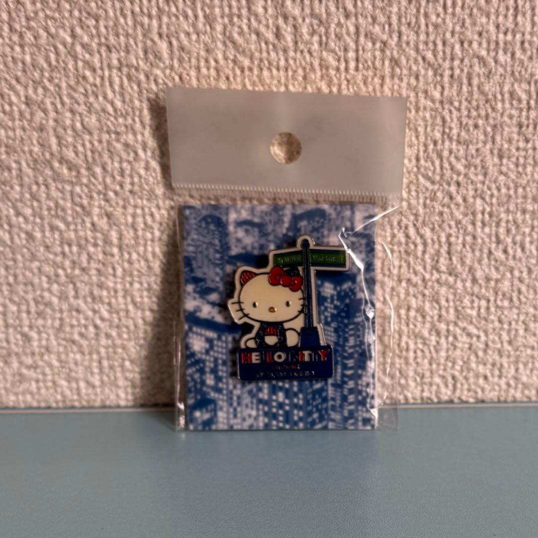 超レア！希少！アメリカ ニューヨーク限定！ハローキティピンバッジ3点