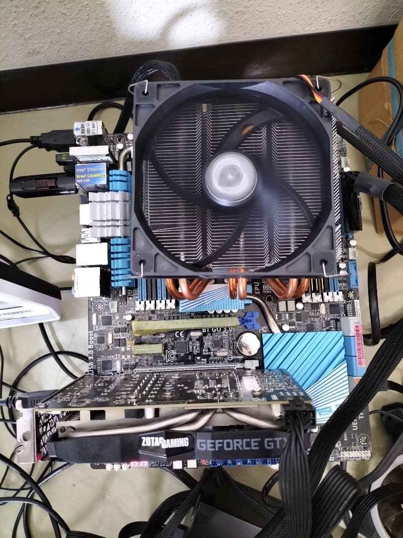 値下げASUS P9X79 Deluxe/core i7 3970x/ 16GB