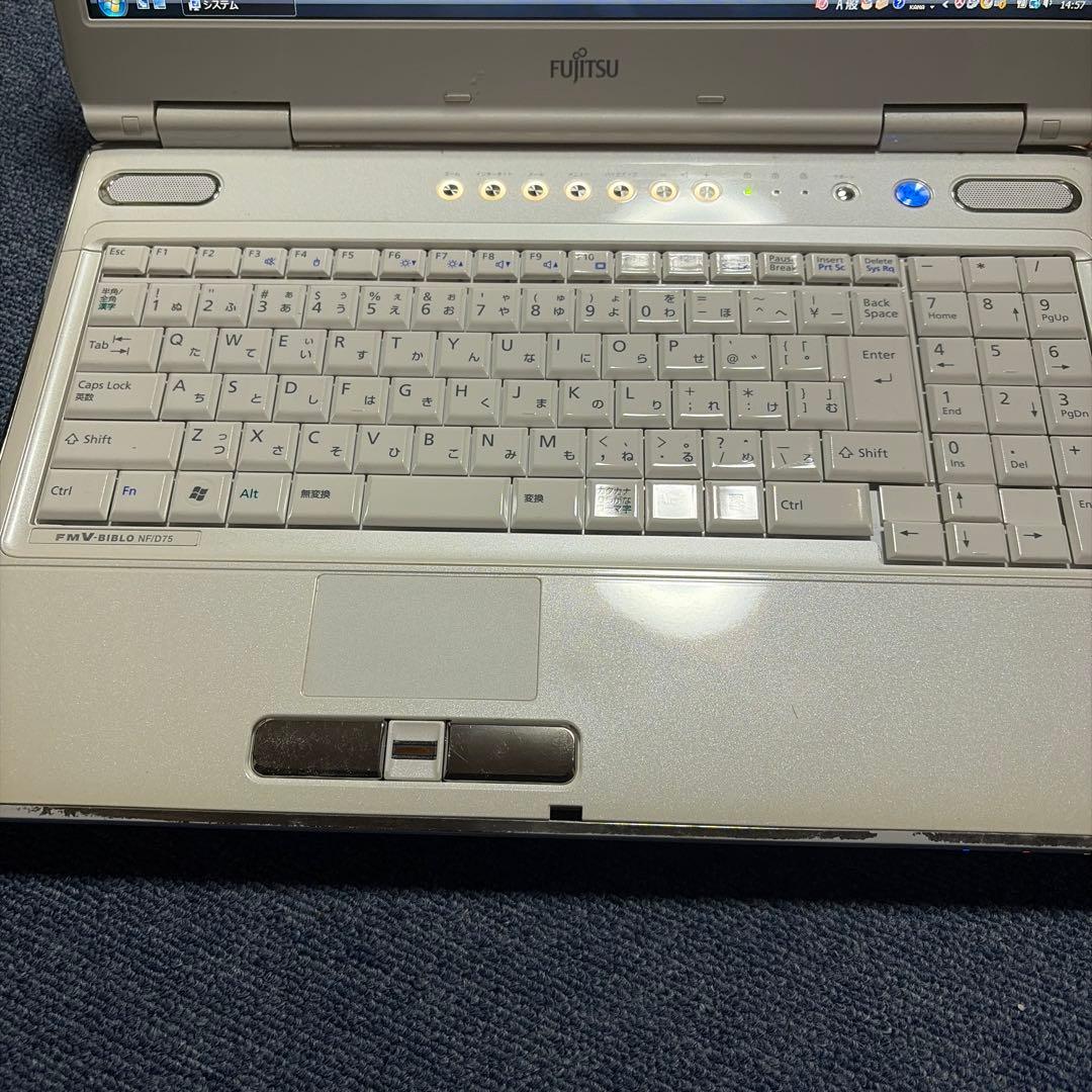 Fujitsu 富士通 ノートPC パソコン FMV NF D70