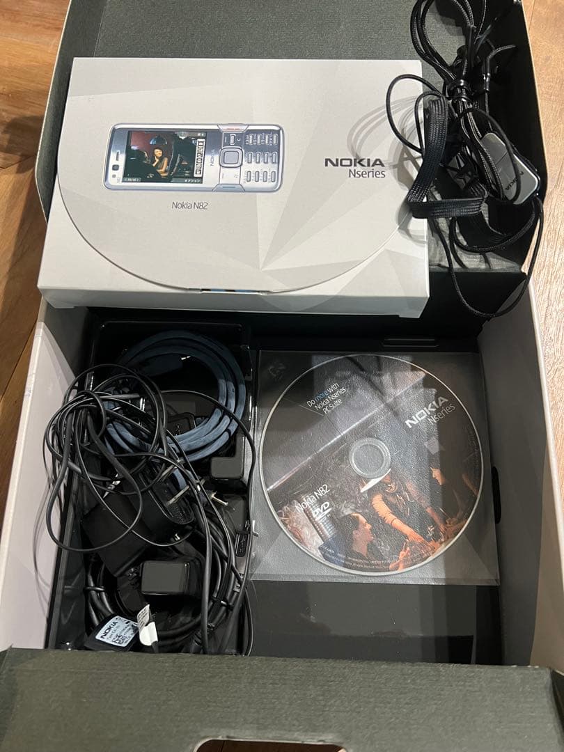 ノキアNOKIA　N82
