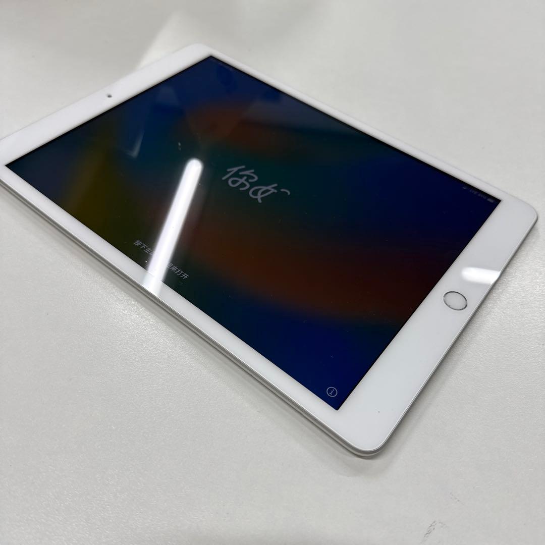 Apple iPad7 シルバー 本体 iPad Wi-Fi 128GB - シルバー（第7世代） [整備済製品] - Apple（日本）