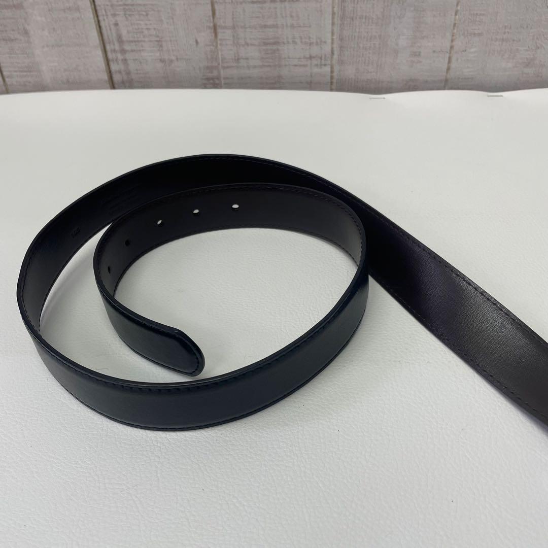 Salvatore Ferragamoレザー ブラック シルバー バックル - メルカリ