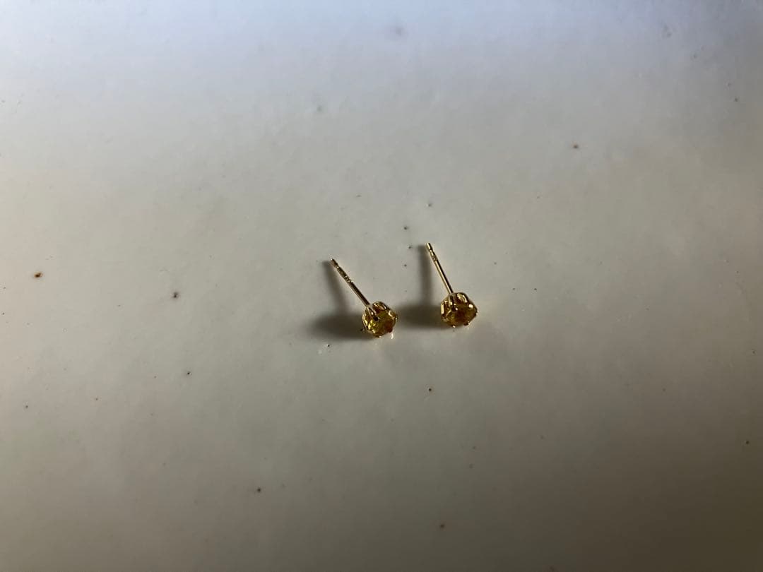 K18 天然スフェーン ピアス 0.40ct