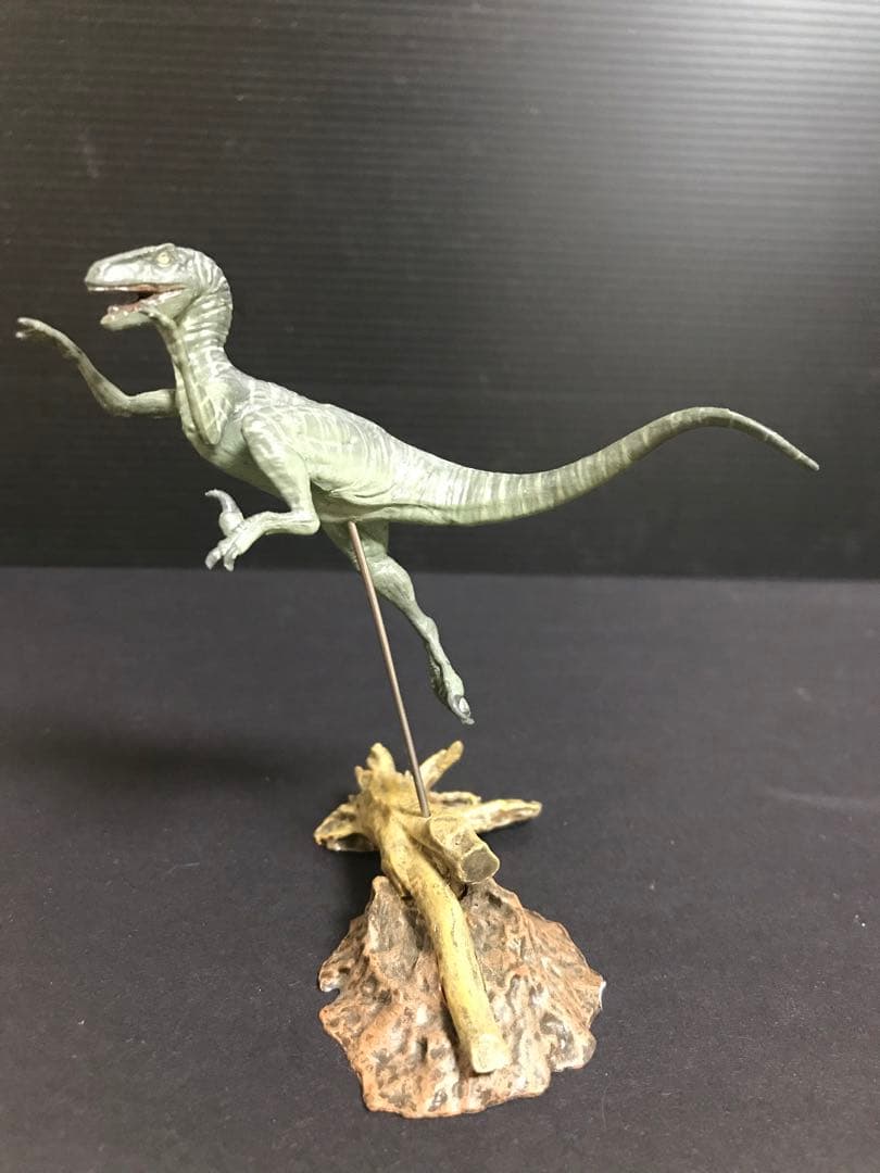 【本心楠改 1/35 ラプトル4姉妹 ver.カエサル】