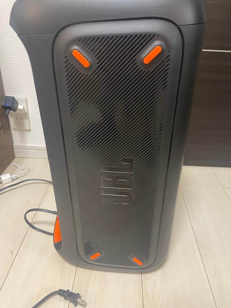 スピーカー・ウーファー JBL Partybox100