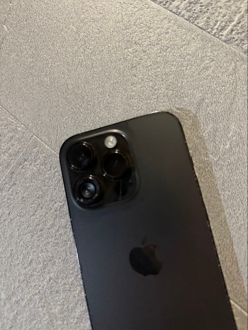 iPhone proブラックSIMフリー