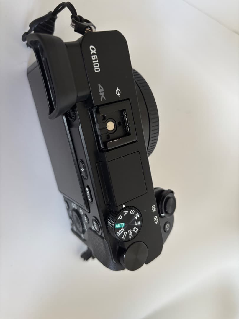 ソニーミラーレス一眼α6100＋カールツァイスズームレンズ SEL1670Z 他