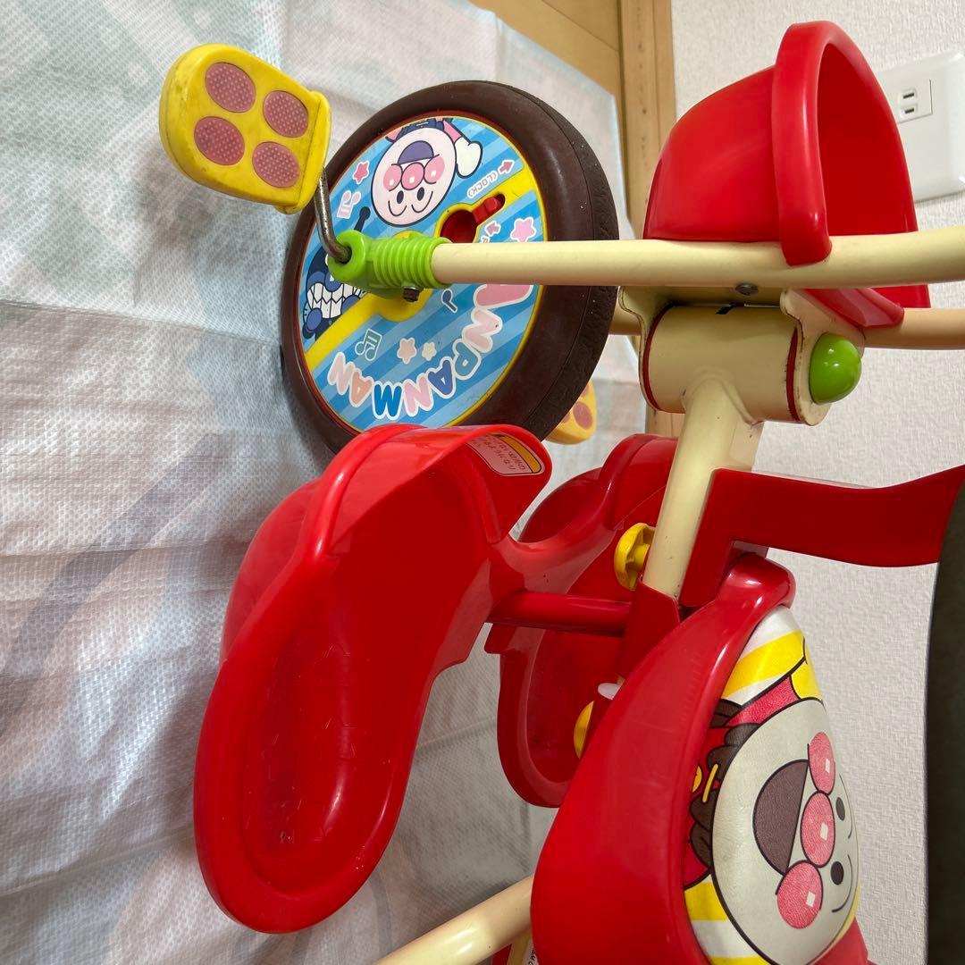 アンパンマン 三輪車 赤 日よけ付き - メルカリ