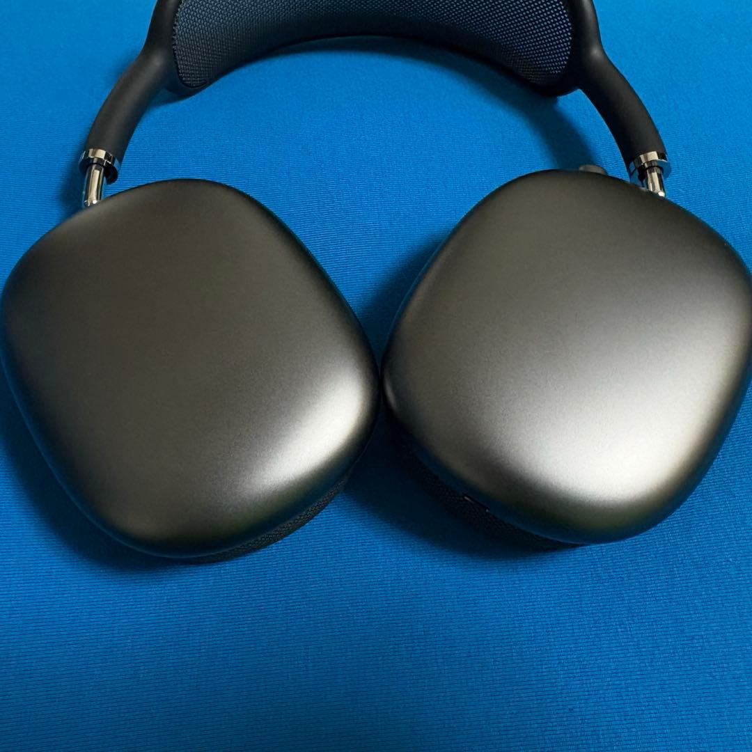 airpods max スペースグレイ 第一世代