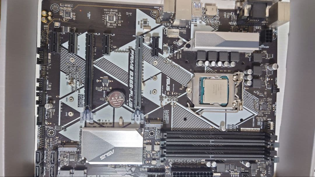 【動作品】 i7-9700kとASUS PRIME B365-PULUS