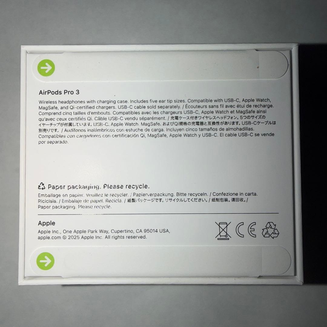 Apple AirPods Pro ３本体　Appleストアーで購入11月25日