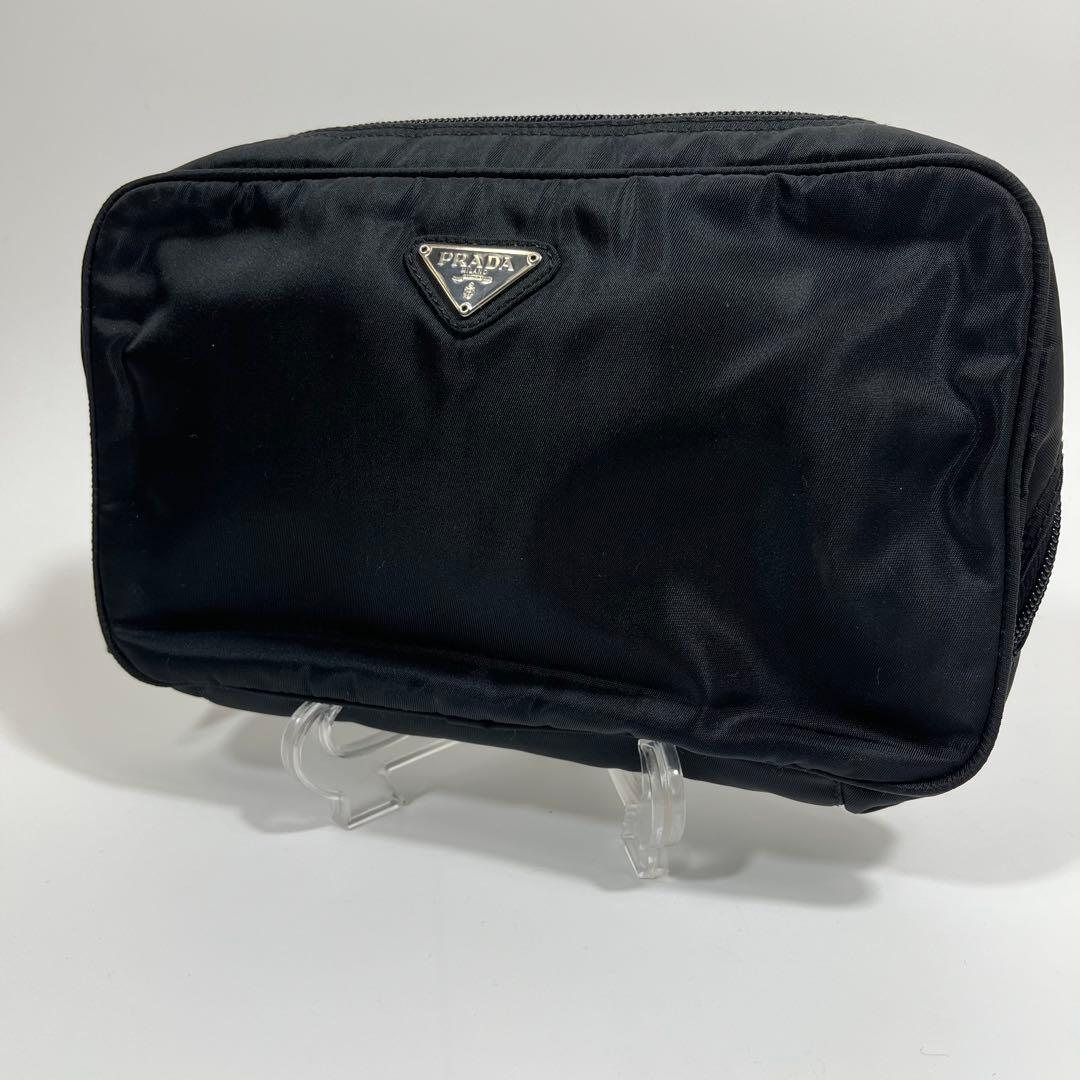 ✨美品✨PRADA　ポーチ　バッグ　三角ロゴ　ナイロン　ブラック PRADA（プラダ） 極 美品 三角ロゴ プレート 金具 テスート ナイロン