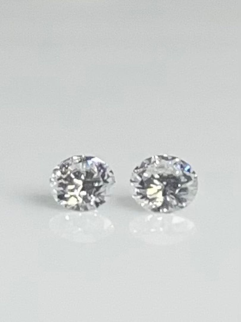one PT天然ダイヤ片耳ピアス 0.236ct 中央宝石研究所 鑑定書付