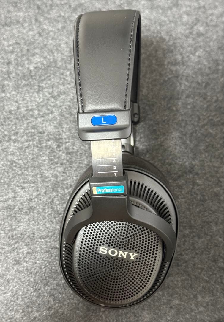 SONY MDR-MV1（ほぼ未使用）、バランスケーブル、イヤーパッドカバー