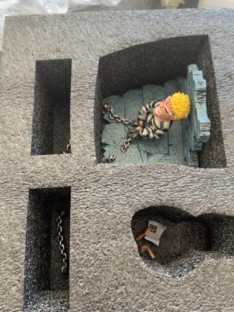 ワンピース Yz ドフラミンゴ 刑務所 ガレージキット スタチュー