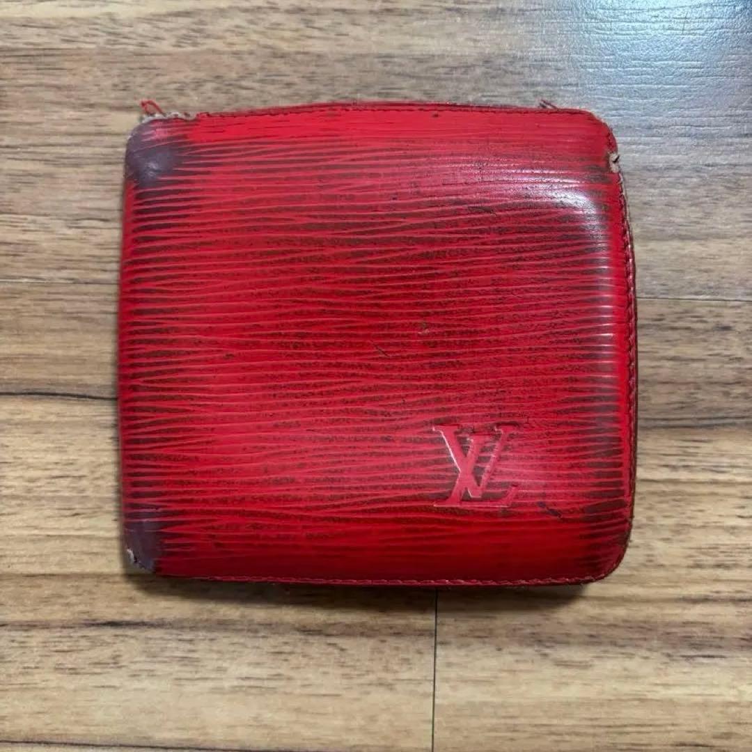 Louis Vuitton エピ 二つ折り財布 赤 - メルカリ
