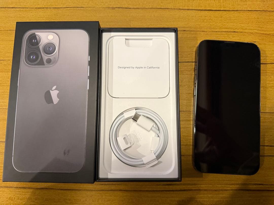 Apple iPhone 13 Pro グラファイト 本体　1TB