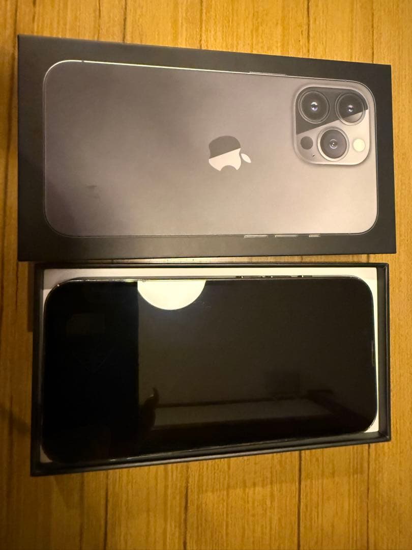 Apple iPhone 13 Pro グラファイト 本体　1TB