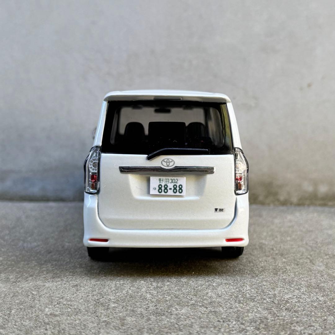 70 後期 ヴォクシー カラーサンプル ミニカー - メルカリ