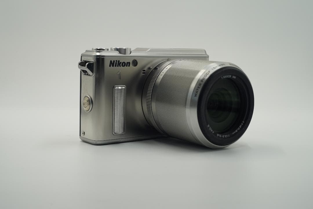 美品　NIKON １　AW1 nikkor 11-27.5mm F3.5-5.6