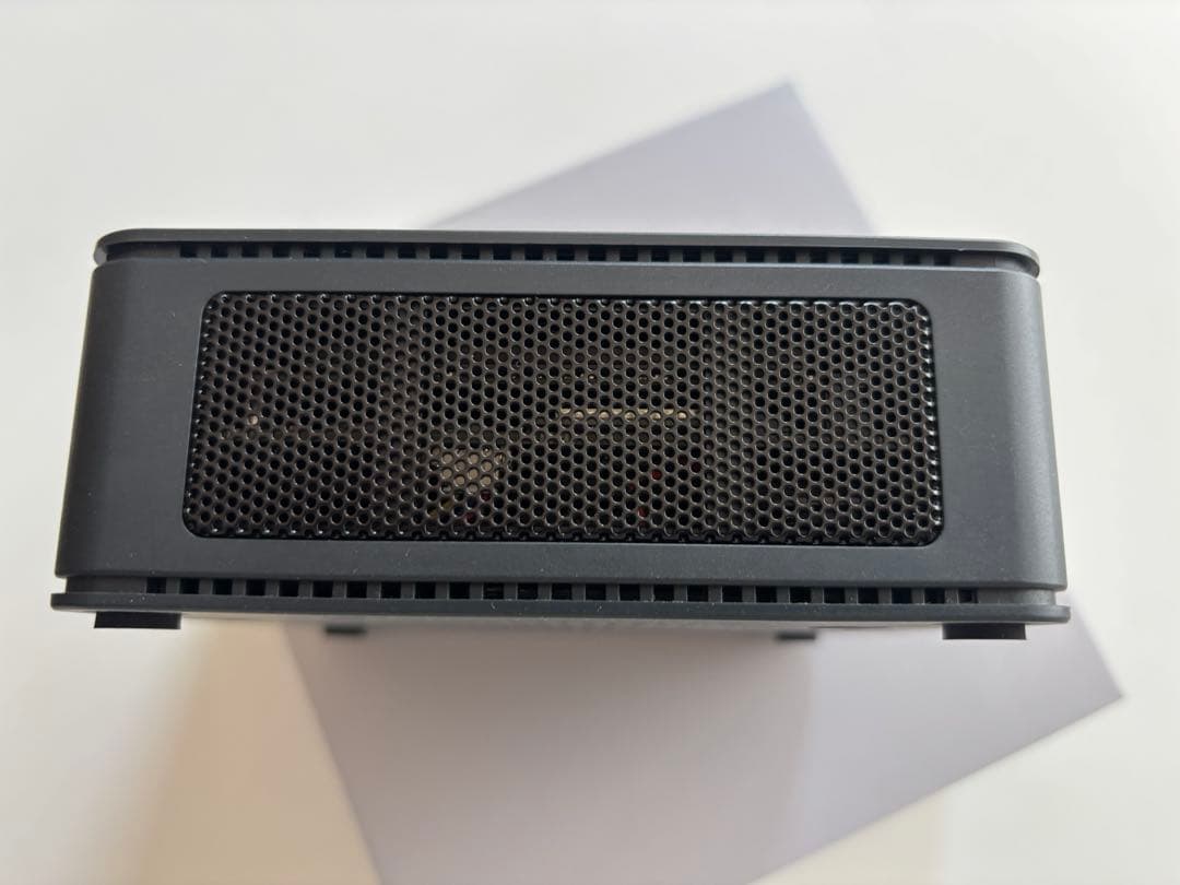 完動品　GMKtek NucBox M5 PLUS Ryzen7 5825U