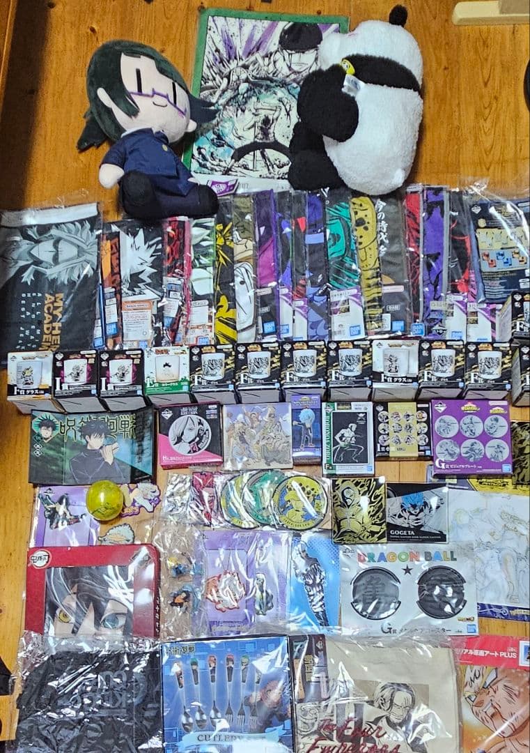 ワンピース、呪術廻戦、鬼滅の刃グッズ500品まとめ売り - メルカリ