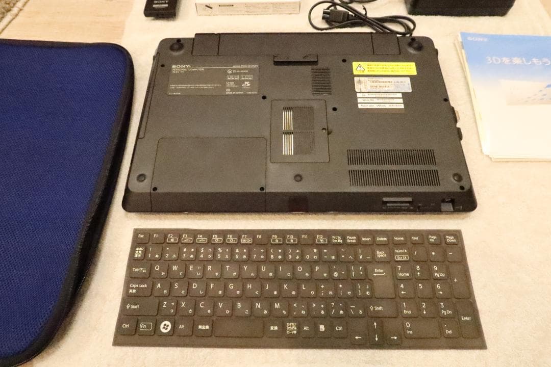 VAIO-F 2012春3Dモデル VPCF24AJ PCG-81313N 美品