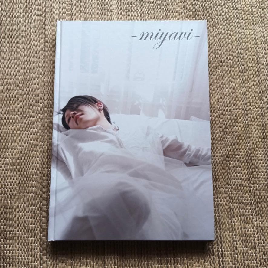 雅-miyavi-写真集　ジュ・ヴ・スエット・アン・ボン・アニヴェルセール :集